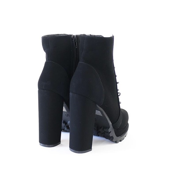 vivian-01 blk lace up lug sole ankle boots booties - Picture 6 of 8
